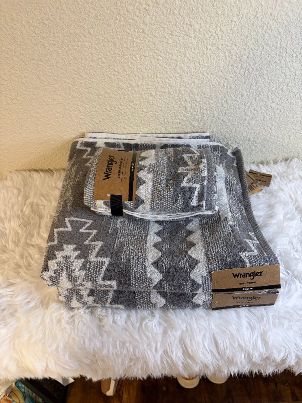 Wrangler Western Aztec Bath & Hand Towel Set Gray White 4Pc NWT